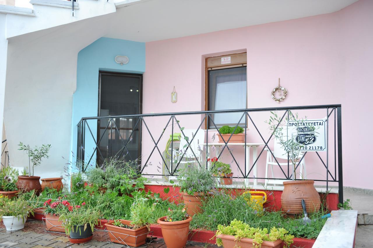 Dafni'S Home 50 Meters From The Beach 게라크니 외부 사진